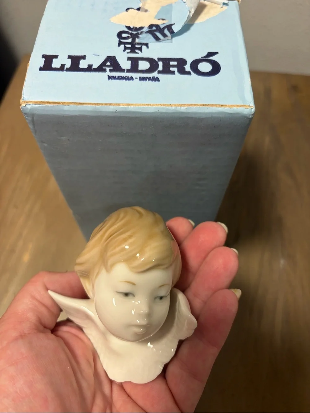 Lladro Porcelain Cherub Head in White and Blonde